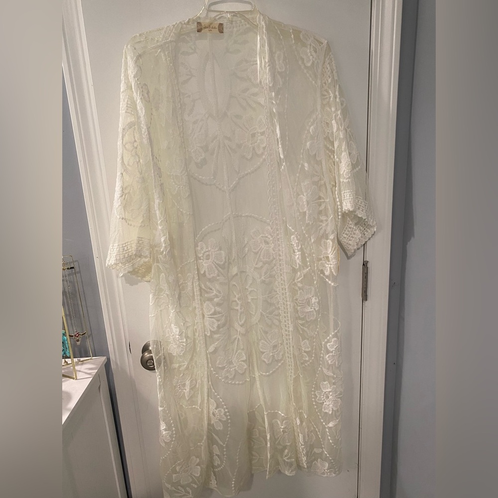 Altar'd State Cream Lace Kimono